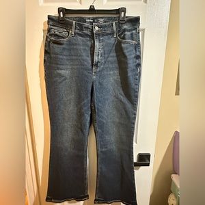 Old Navy- NWOT- high rise flare jeans - size 12